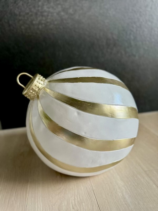 Bombka ceramiczna MAXI - Winter Ball (biała w złote fale)