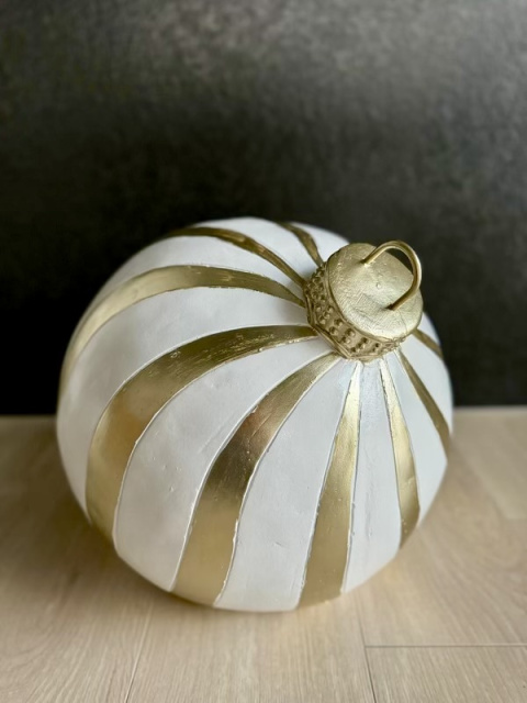 Bombka ceramiczna MAXI - Winter Ball (biała w złote fale)